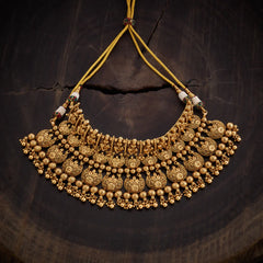 Vintage Elegance: Exquisite Antique Necklace