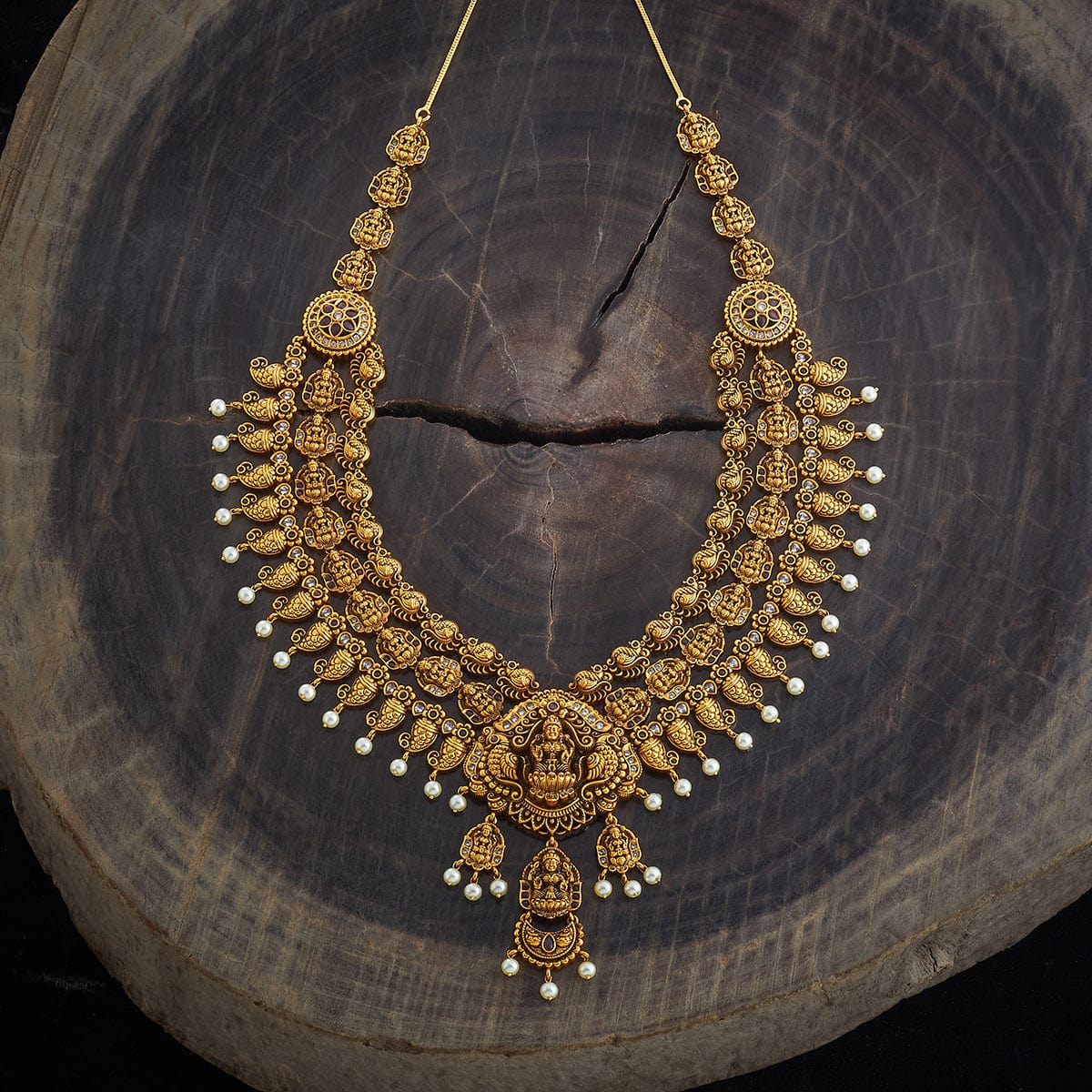 Elegant Vintage Necklace