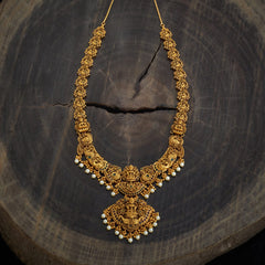 Classic Vintage Necklace