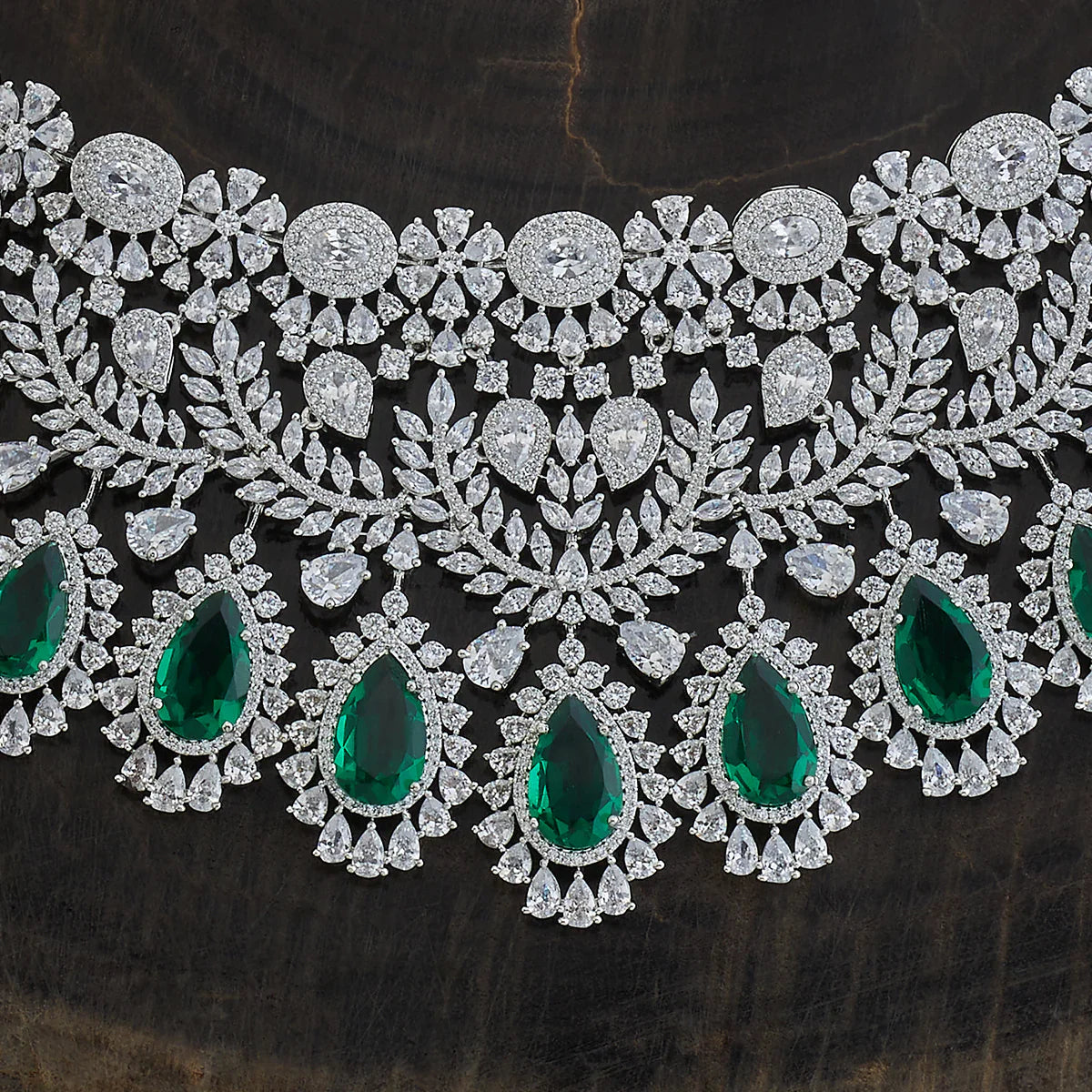 Stunning Zircon Necklace for Elegant Style