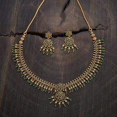 Vintage Elegance: Exquisite Antique Necklace