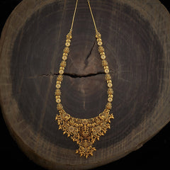 Vintage Elegance: Timeless Antique Necklace