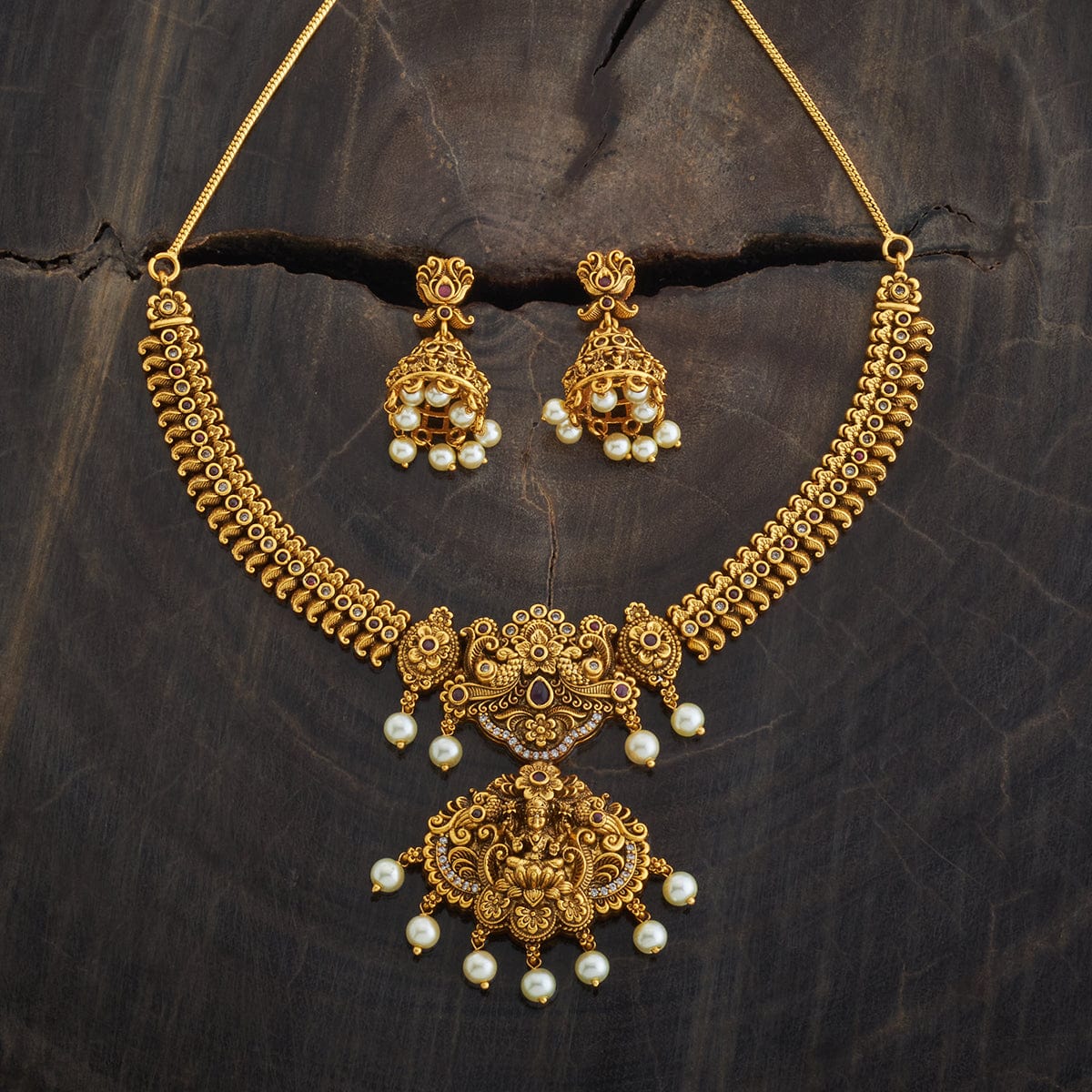 Vintage Elegance Necklace