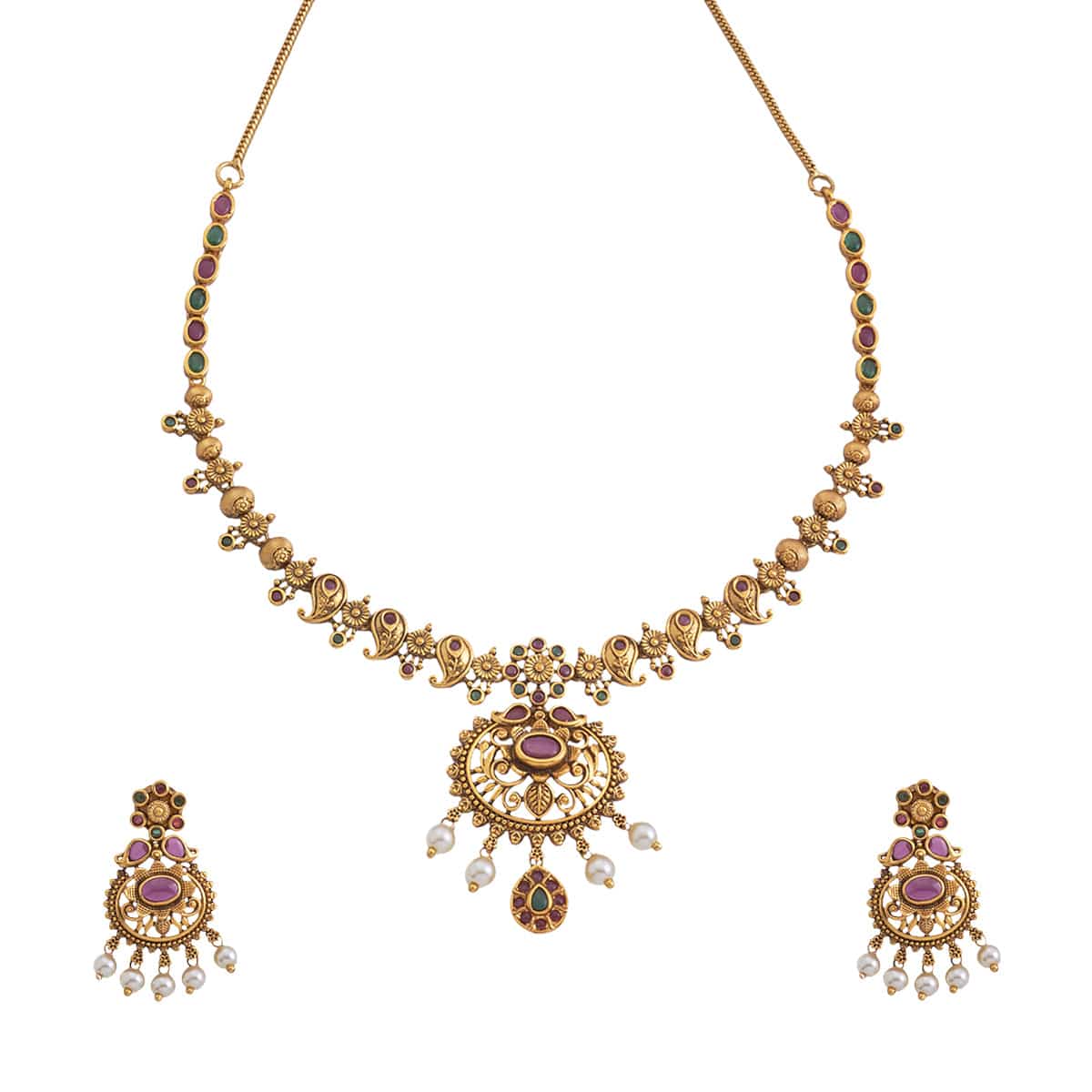 Timeless Antique Necklace: A Touch of Elegance and History