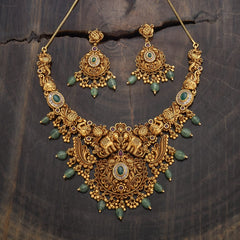 Vintage Elegance: Timeless Antique Necklace