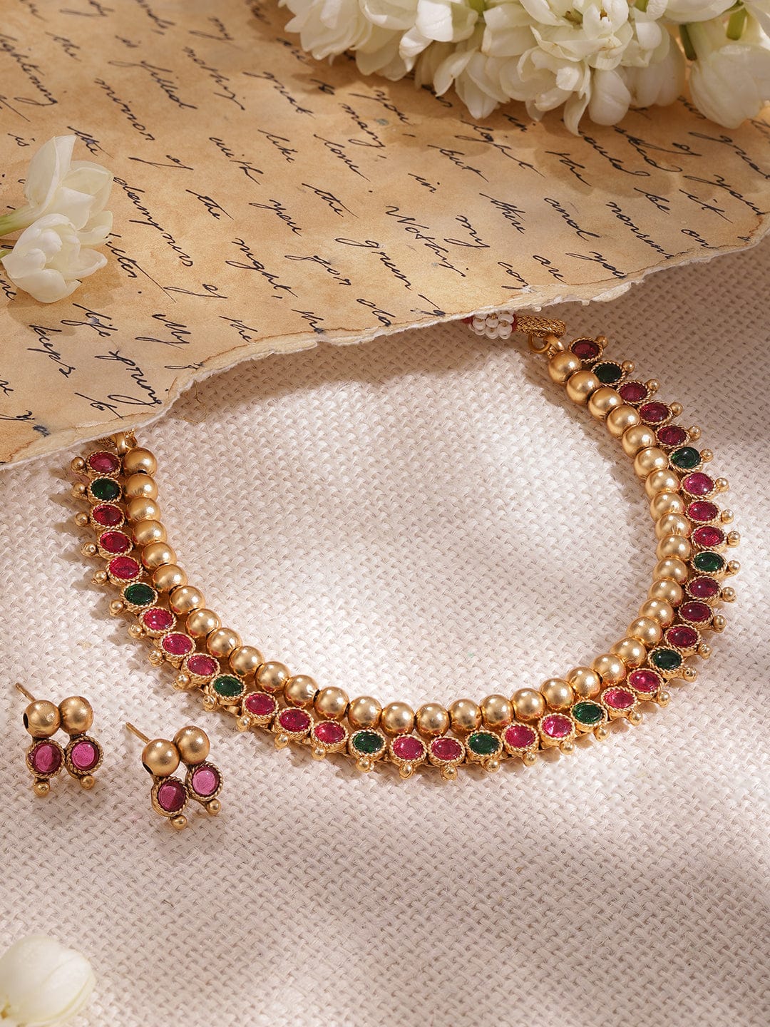 Exquisite Gold-Plated Necklace Set Adorned with Sparkling Stones