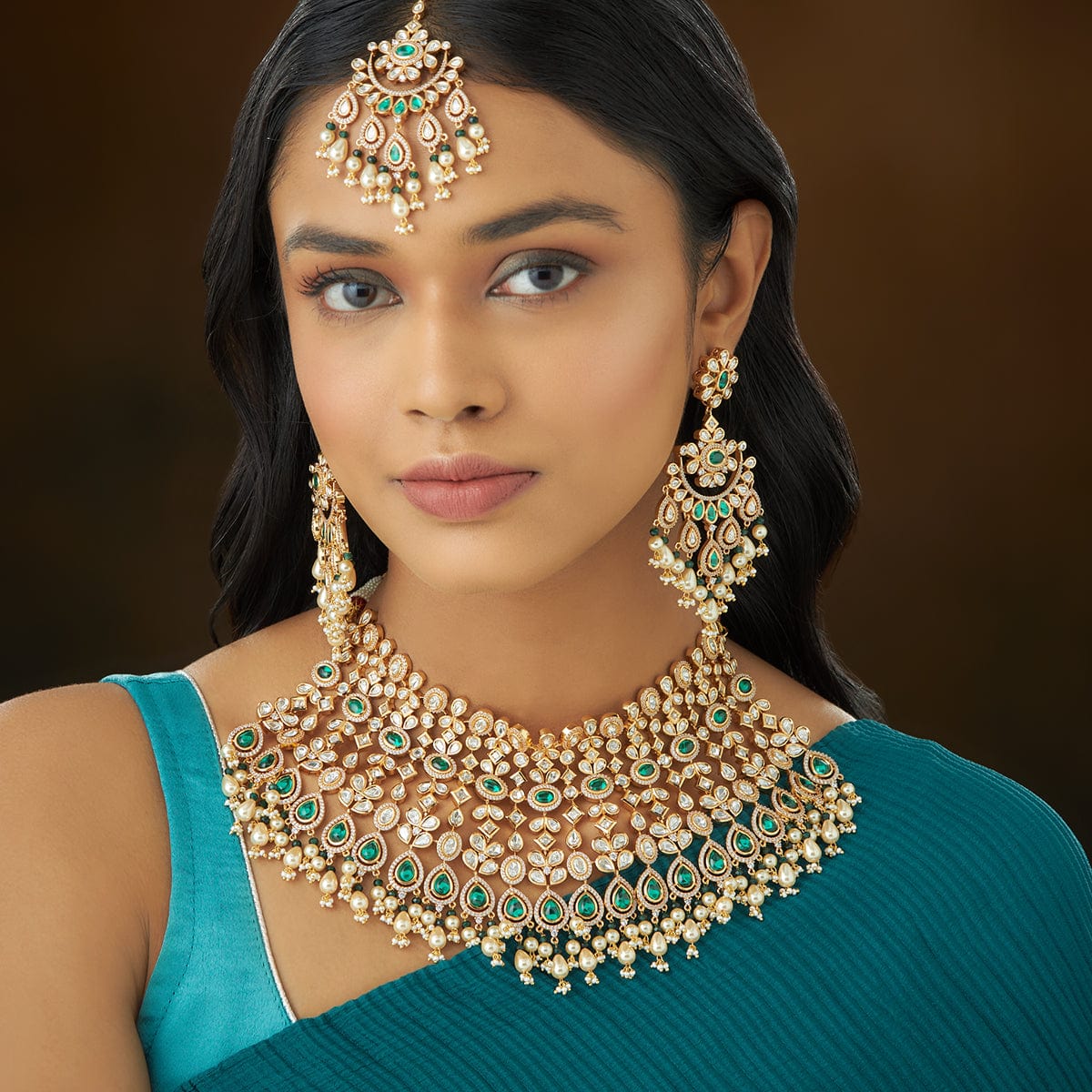 Exquisite Kundan Necklace for Timeless Elegance