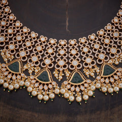 Radiant Kundan Necklace for Timeless Elegance