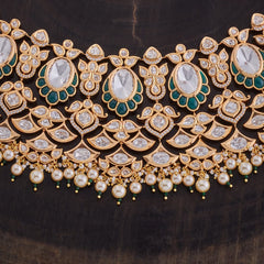 Exquisite Kundan Necklace - A Touch of Elegance