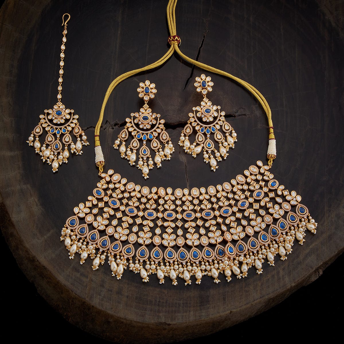 Exquisite Kundan Necklace for Timeless Elegance