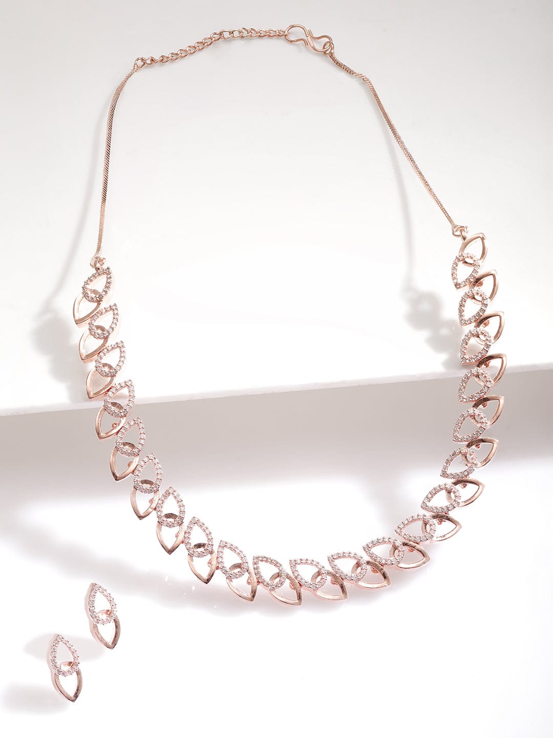 Elegant Rose Gold-Plated Necklace Set Adorned with Sparkling CZ Stones