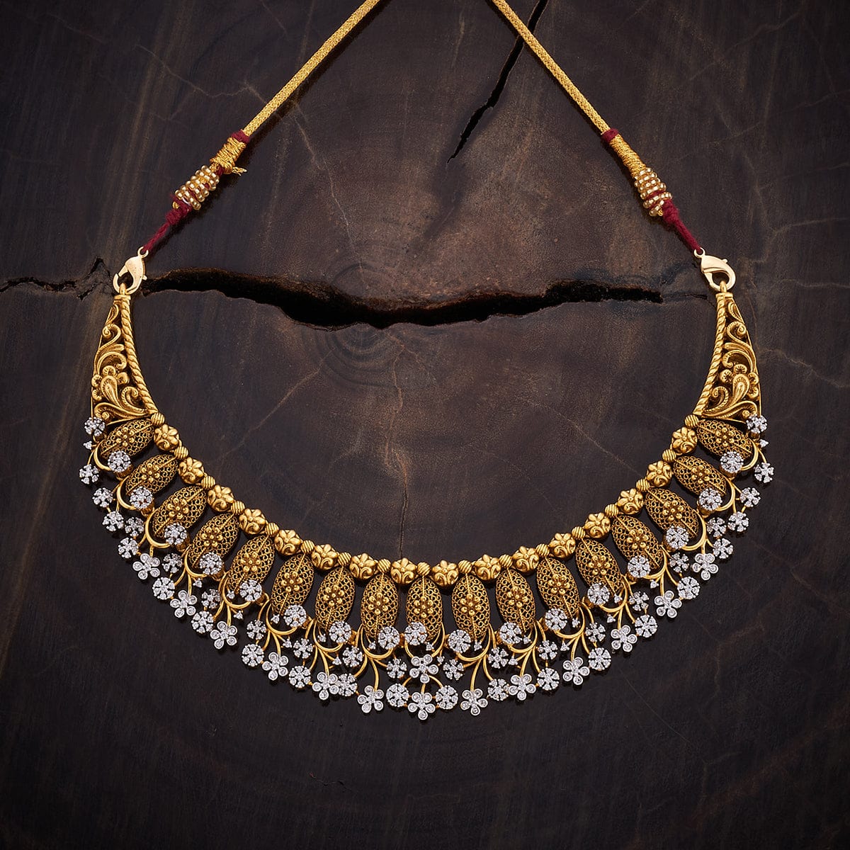 Elegant Silver Temple Necklace for Timeless Beauty